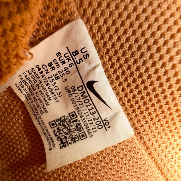 Nike Women’s Court Vision Alta Sneakers - Picture 8 of 8